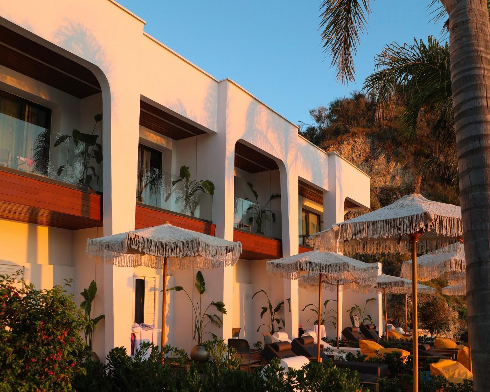 Oniro By Iliria Palace (Adults Only) Himarë Eksteriør billede